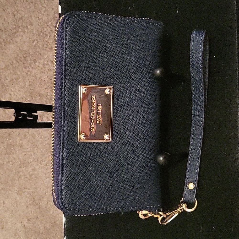 Michael Kors wristlet Wallet